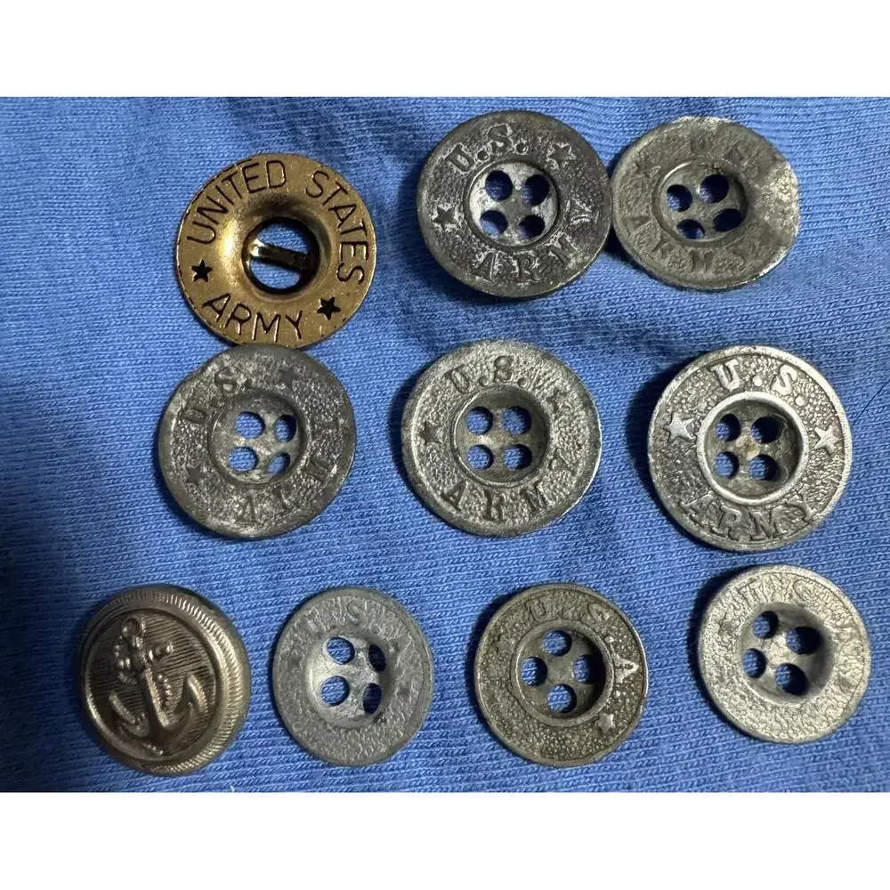 Lot of 18 Vintage U.S. Army Military Buttons World War I to Modern Era